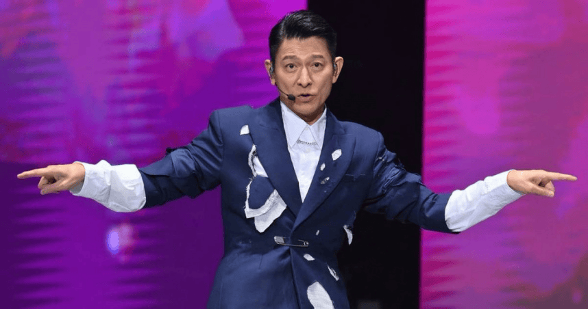 台媒:刘德华时隔11年赴台北开演唱会遇台风,主办单位回应"是否取消或