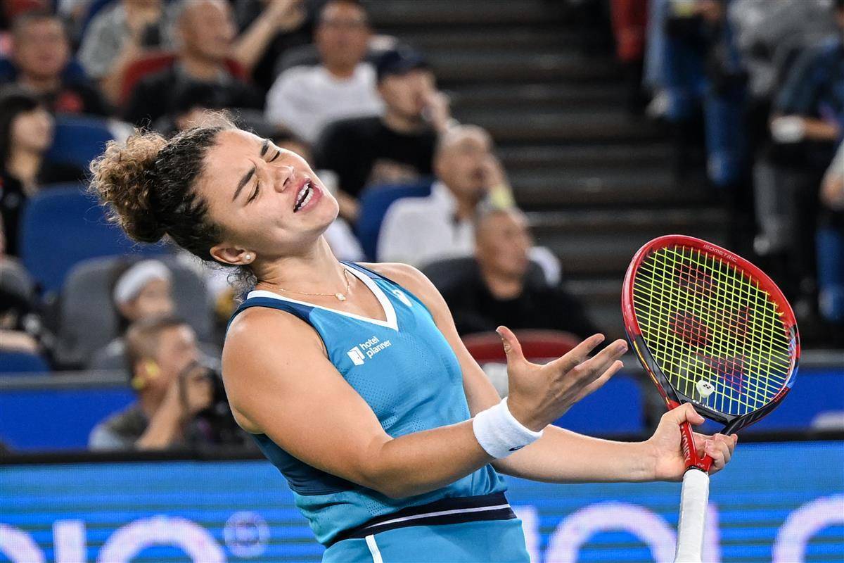 郑钦文总决赛首场就战萨巴伦卡,她能带走500万美元巨奖吗? 郑钦文总决赛首场就战萨巴伦卡,她能带走500万美元巨奖吗?