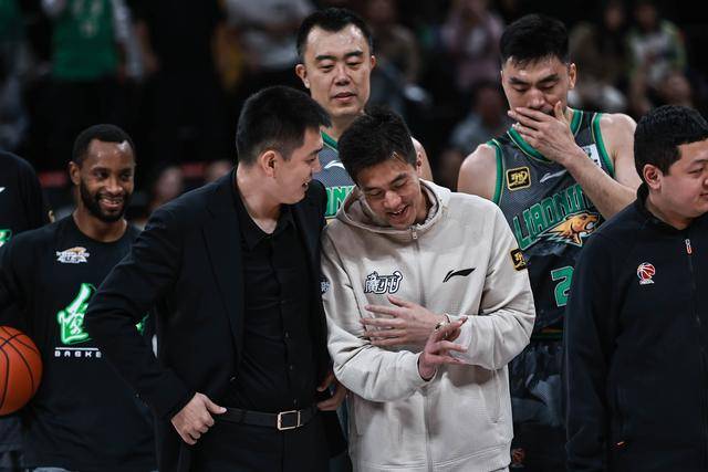 CBA常规赛：辽宁本钢胜广州朗肽海本