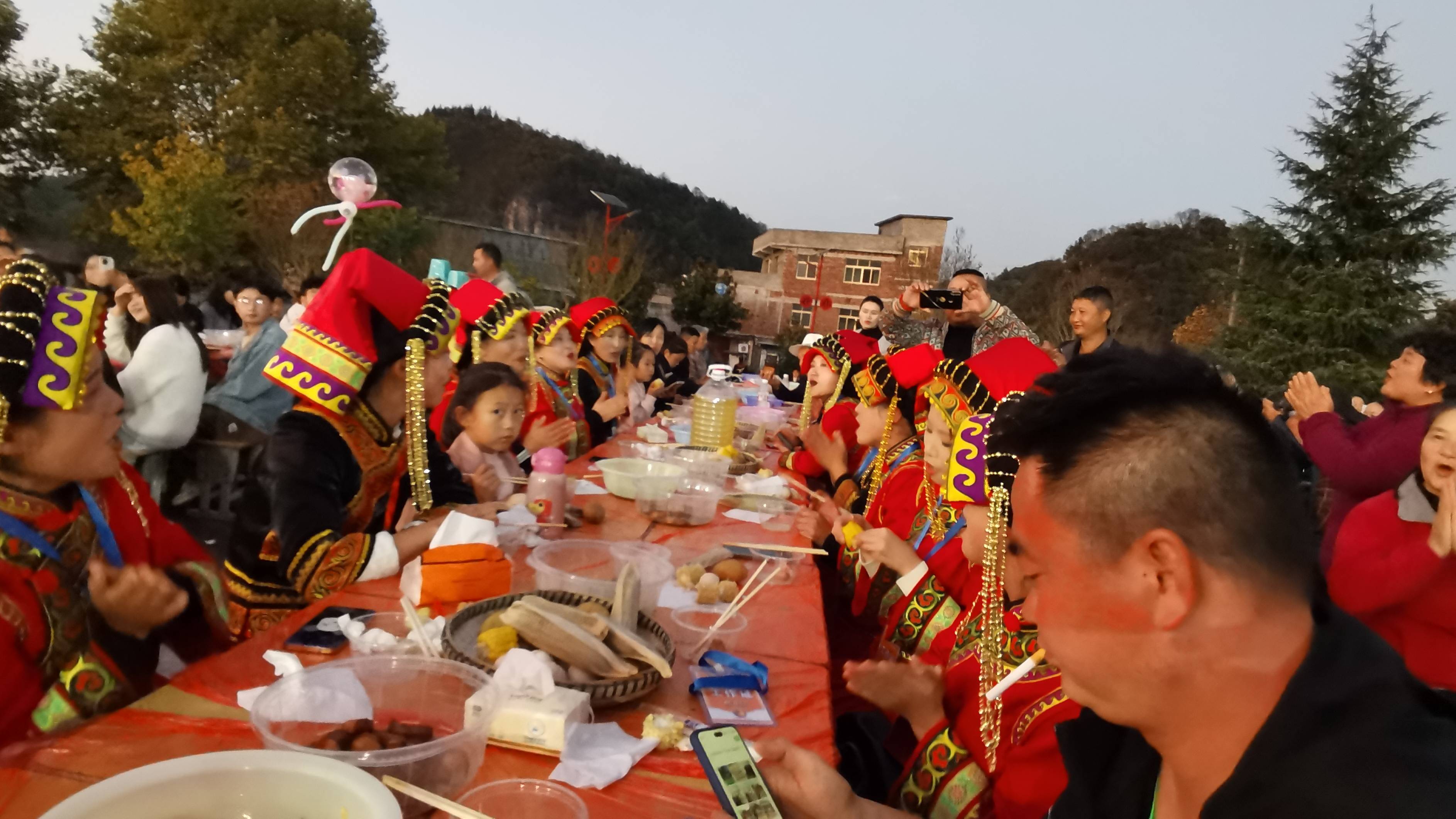 大方八堡乡:载歌载舞"彝族年" 欢声笑语新时代