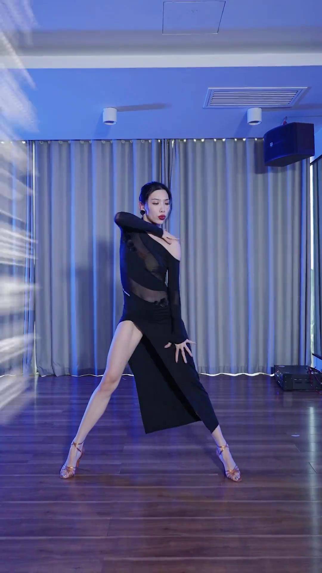 原来学拉丁舞气场真的会变强!