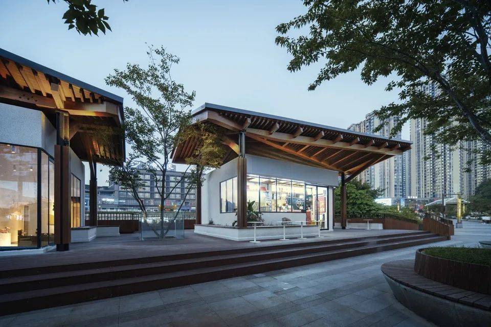 磁器口东门旅游服务驿站 / 悦集建筑设计事务所