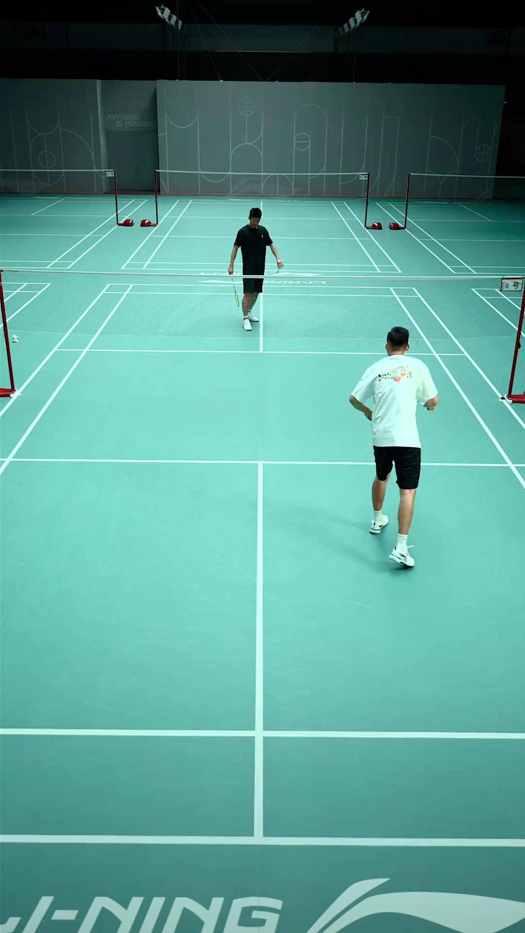 羽毛球 一起打羽毛球 羽毛球比赛 打羽毛球的正确姿势