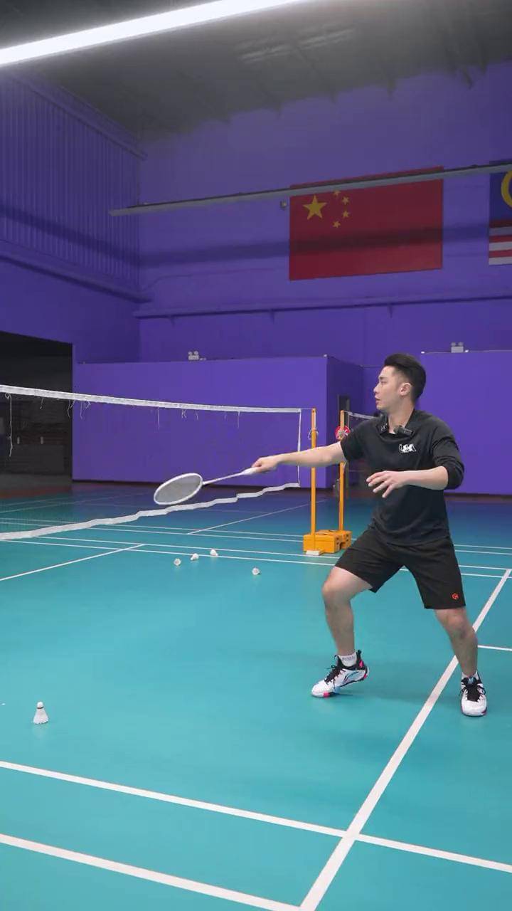 今天教会你们反手扑球!羽毛球 羽毛球教学