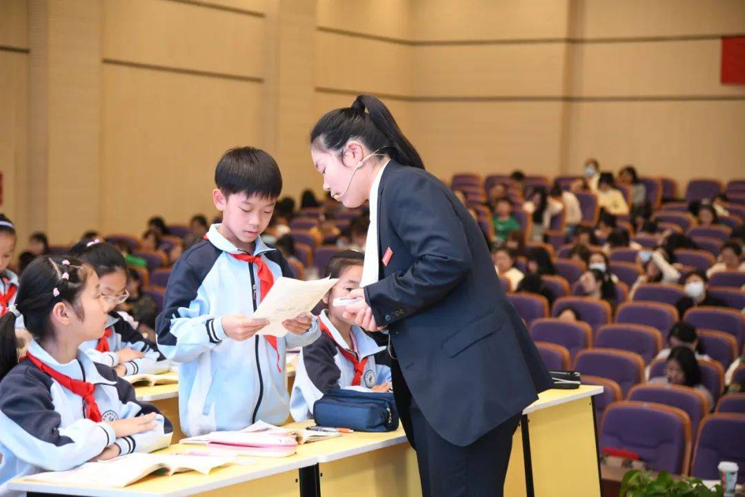 姚江小学承办余姚市第十五届"学为中心"课堂节语文专场活动