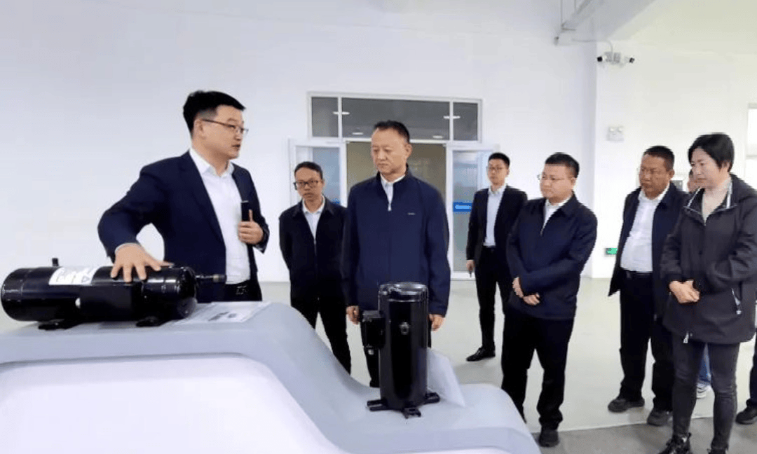 11月3日—7日,宣威市委副书记,市长许韶发率队到湖南长沙,山东济南