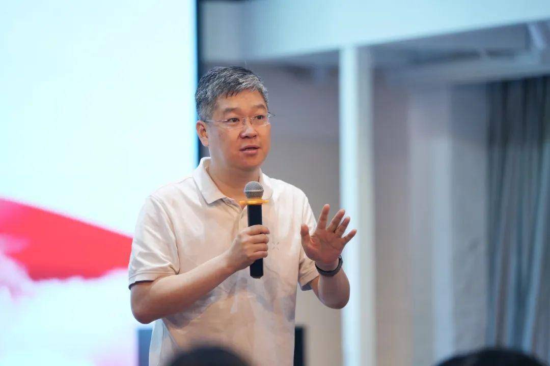 欢迎同学们参与！宣讲嘉宾胡泉中山大学校友 党委委员、副社长、副总编辑