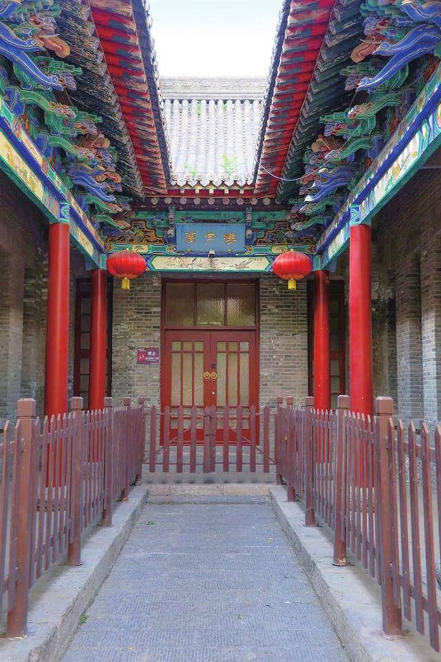 文瀛公园内的万字楼.