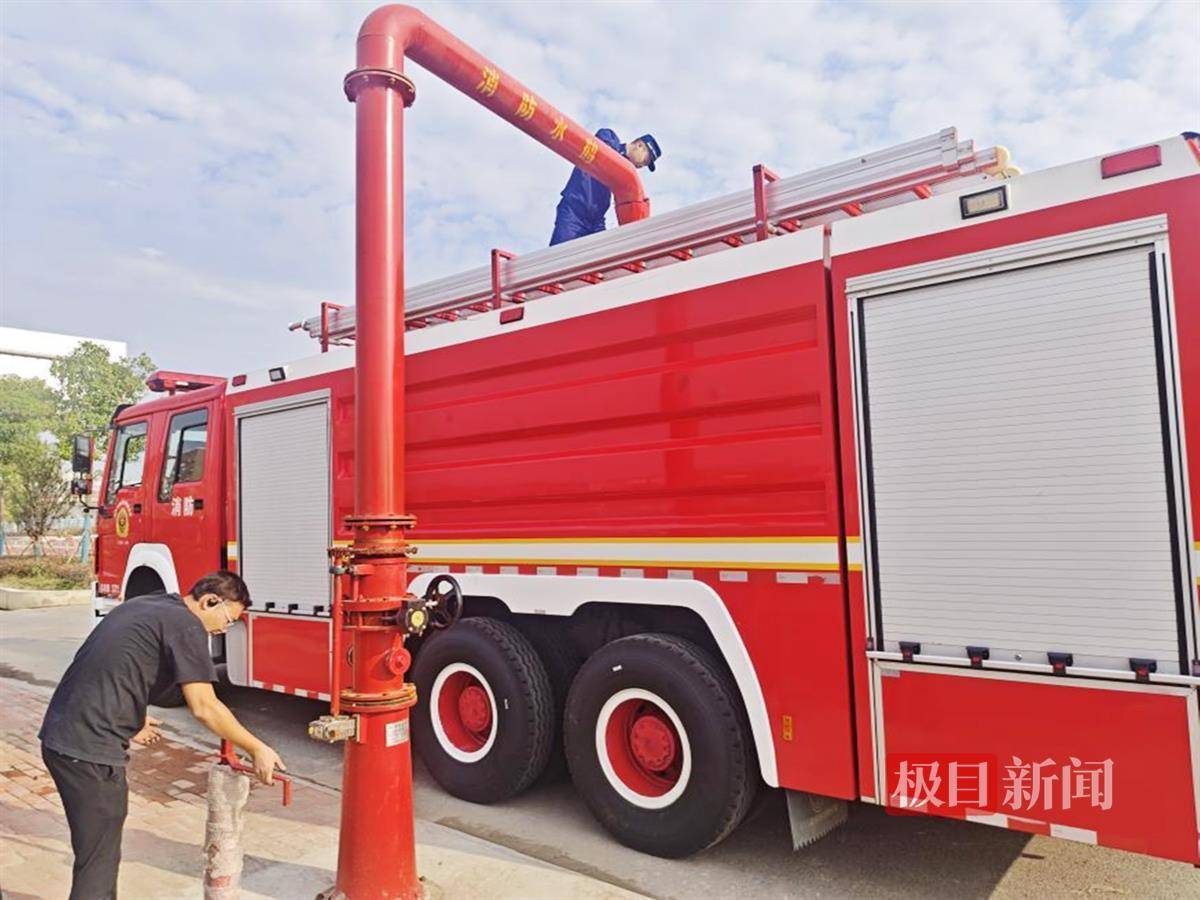 消防水鹤是一种城市给水系统消防专用取水设施,具有流量大,压力足