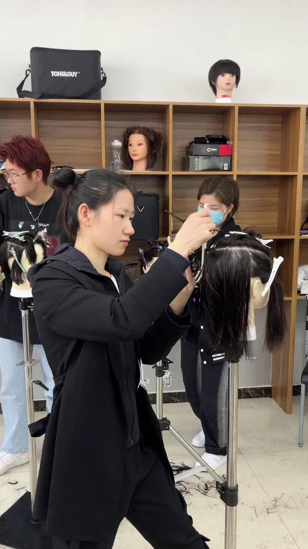 学理发要多久
