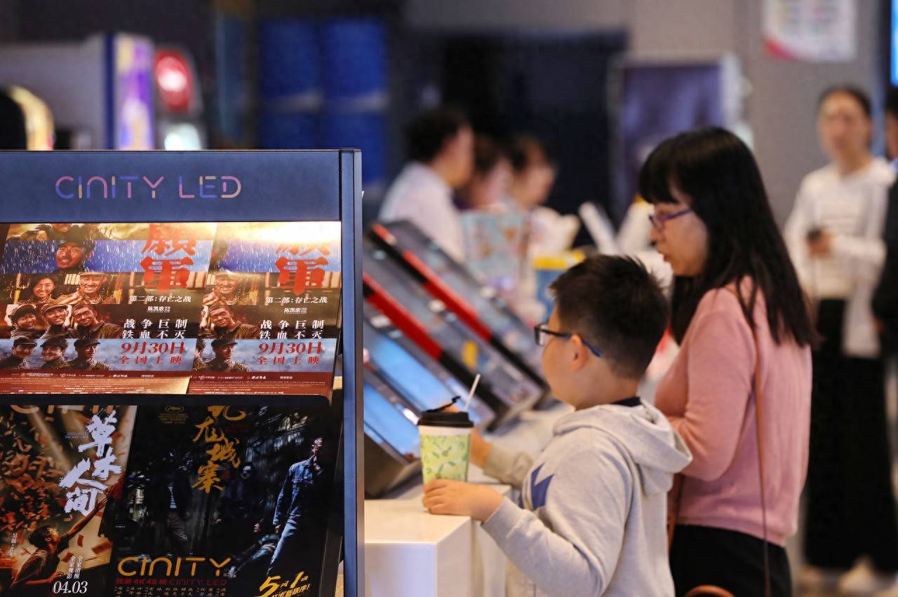 电影院遇冷，观众都去哪了？