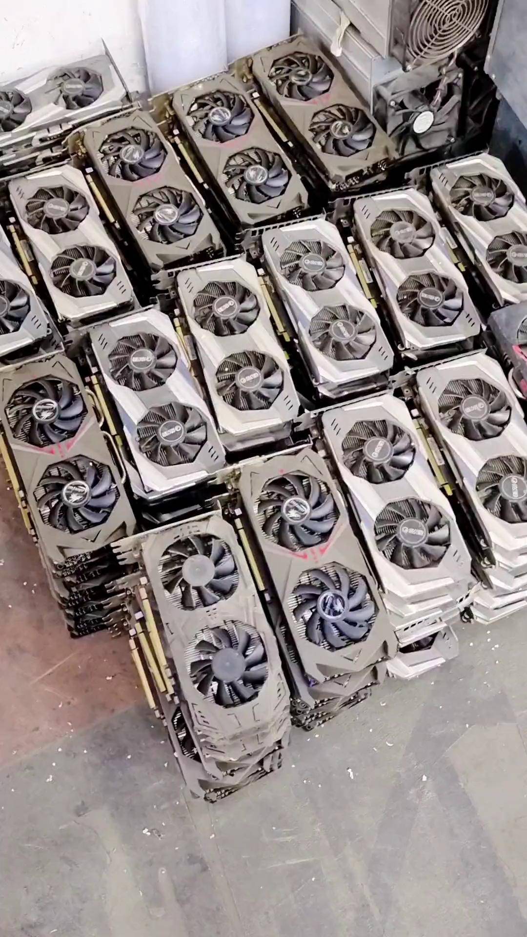 矿难彻底来了显卡大跌满天飞开机连电费都不够了显卡显卡行情电脑