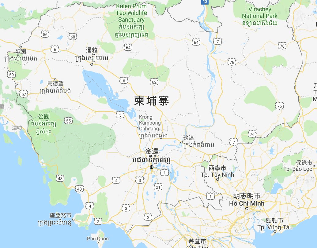 暹粒河自北向南流淌,将市区一分为二,河西侧