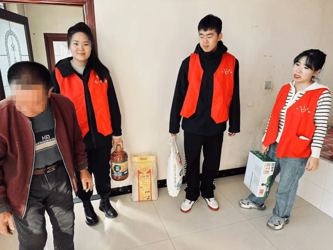 【暖人心】 宽甸镇开展冬季送温暖活动