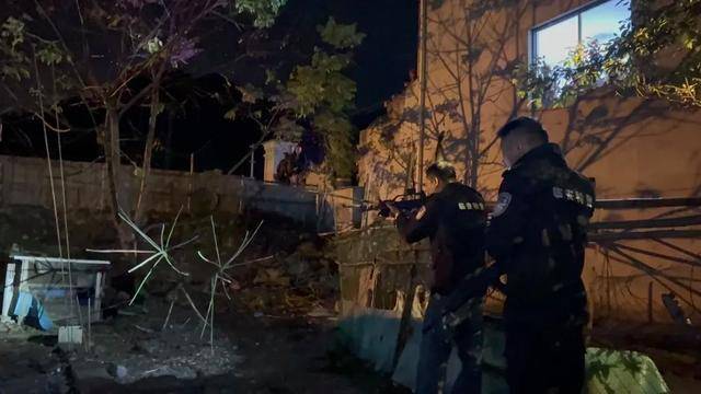 杭州一体长1.5米野猪误闯民宅，警方当场击毙！