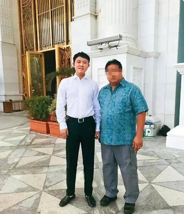 纪晓波被发全球通缉令!人在日本做皮条交易,女友吴佩慈不离不弃