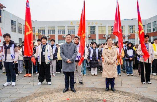 南昌工学院举行无偿献血活动启动仪式