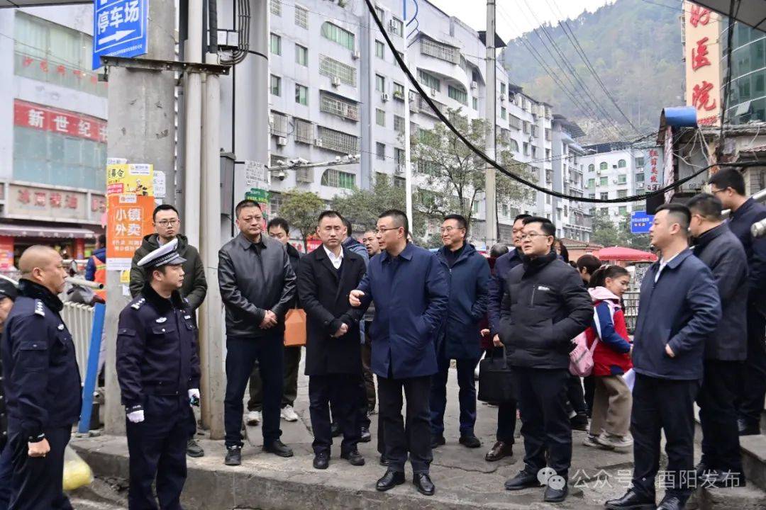 杨通胜带队开展城区交通疏堵保畅现场办公