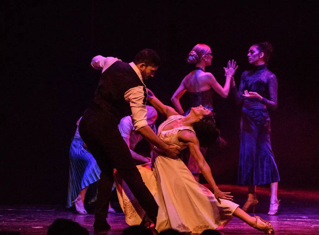 阿根廷国宝级舞团《探戈·魅影暗舞》邀你感受热烈的南美风情