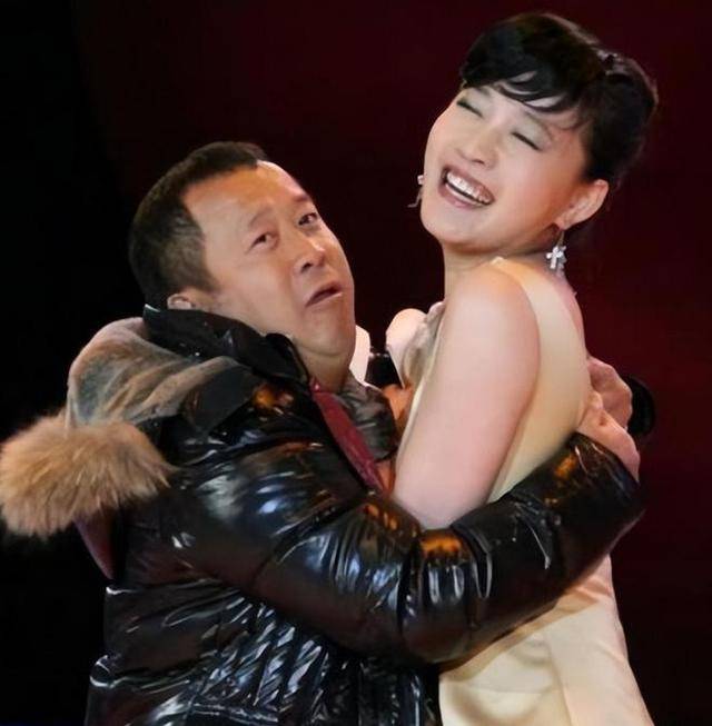 澳门这一夜，撕碎了曾志伟的“体面”，李雪健的话终于有人信了