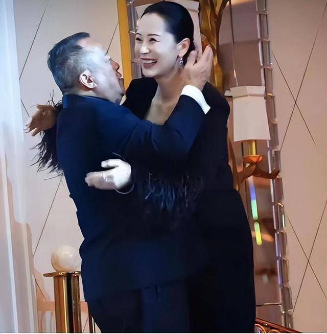 澳门这一夜，撕碎了曾志伟的“体面”，李雪健的话终于有人信了