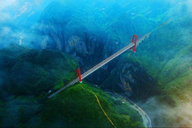 渝湘复线高速巴南至武隆段、彭水至酉阳段通车 重庆高速公路通车总里程突破4500公里