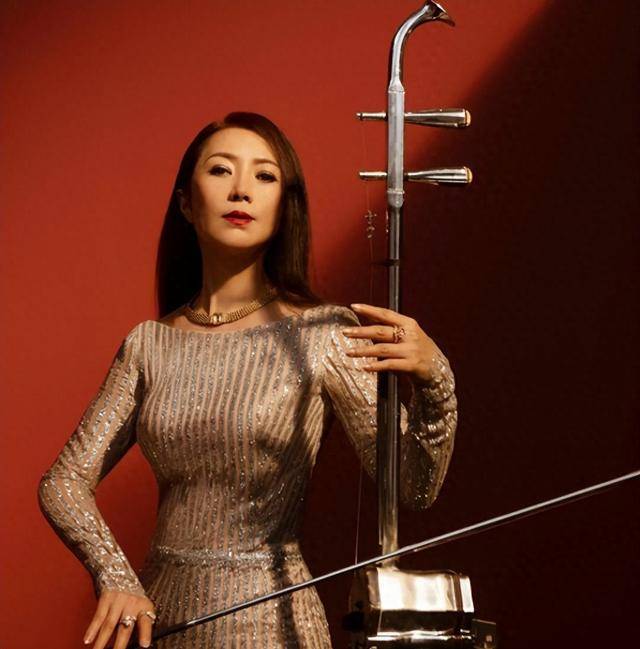 著名歌手程琳：8歲登臺(tái)，13歲走紅，56歲仍未婚，與養(yǎng)女相依為命