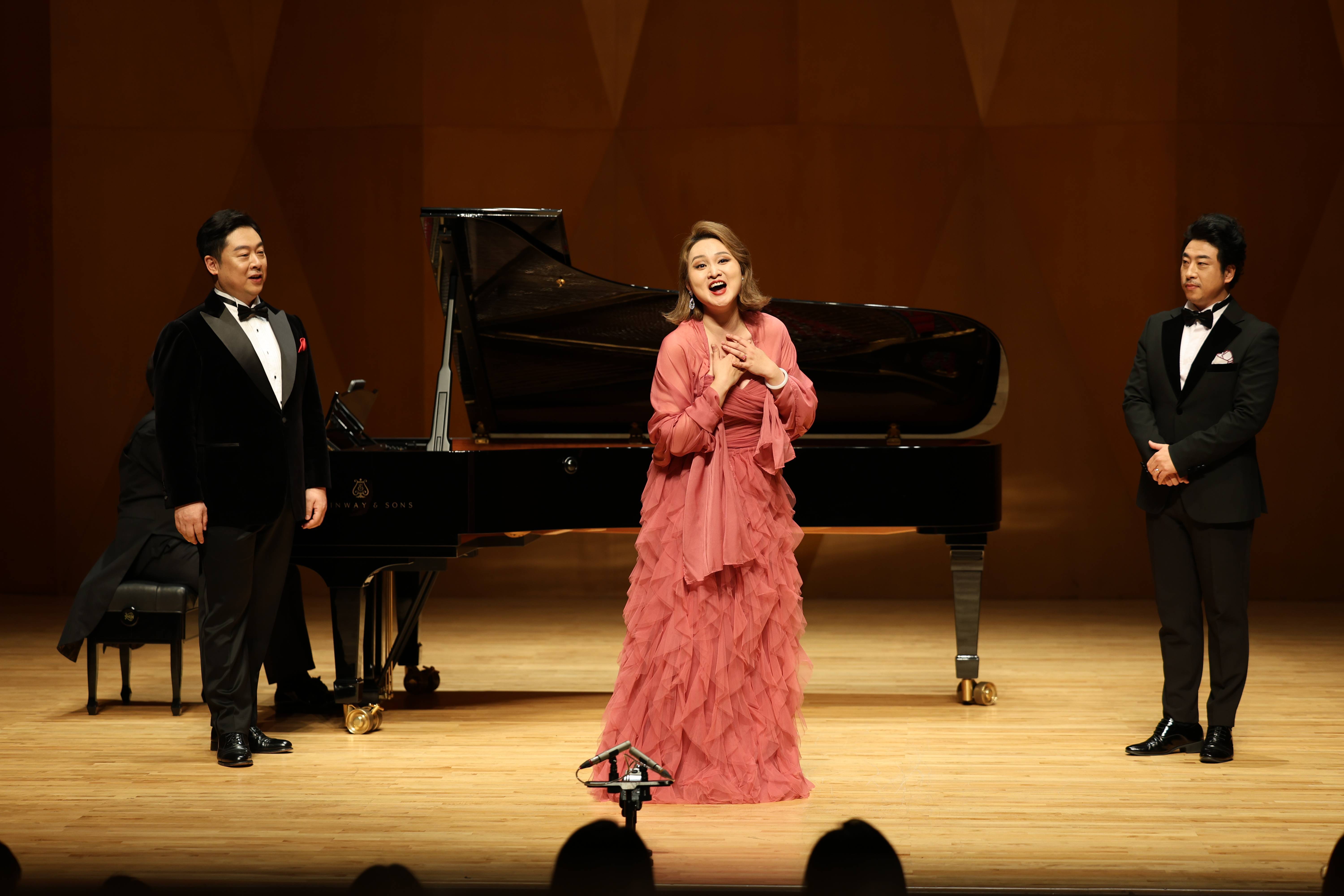 好评如潮!女高音歌唱家解楠献上"真爱永恒"独唱音乐会