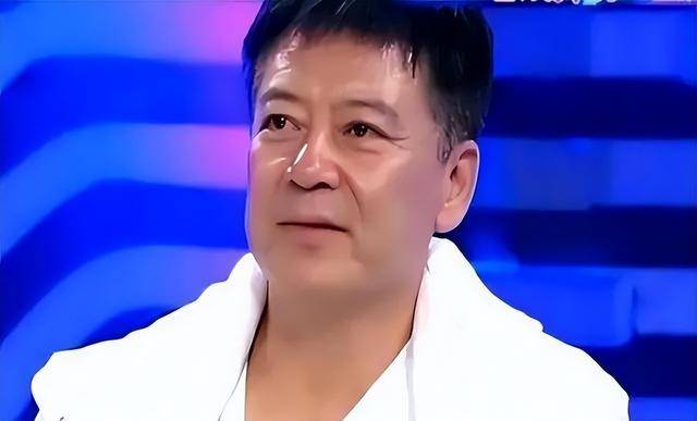 著名演员颜世魁：一生苦难，67岁单身无子嗣，老母亲直言不敢老去