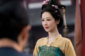 同演“丁梓光的女主”,把杨紫、刘亦菲和宋茜放一起,差别就有了_谭松韵_牡丹_刘家