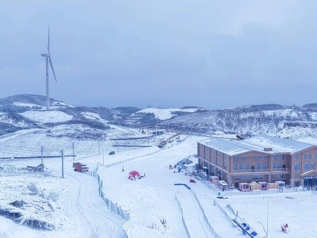 利川齐岳山滑雪场图片