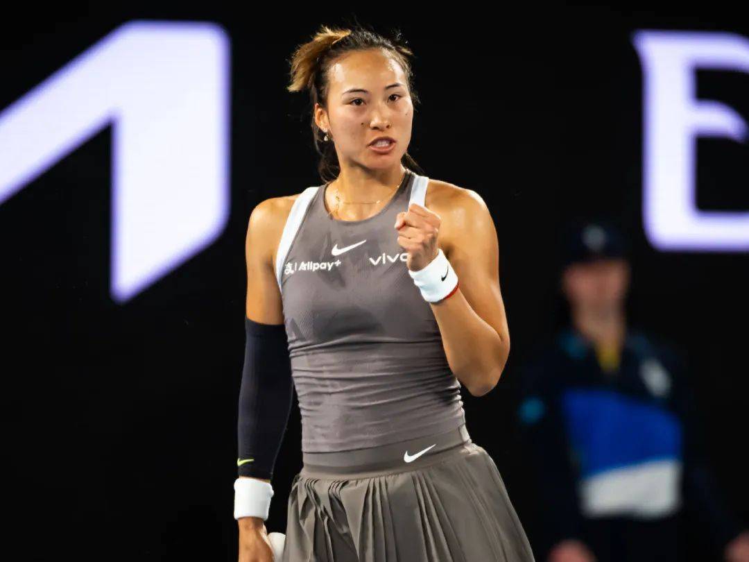 郑钦文西班牙备战WTA1000多哈赛，全面提升状态迎战顶级赛事