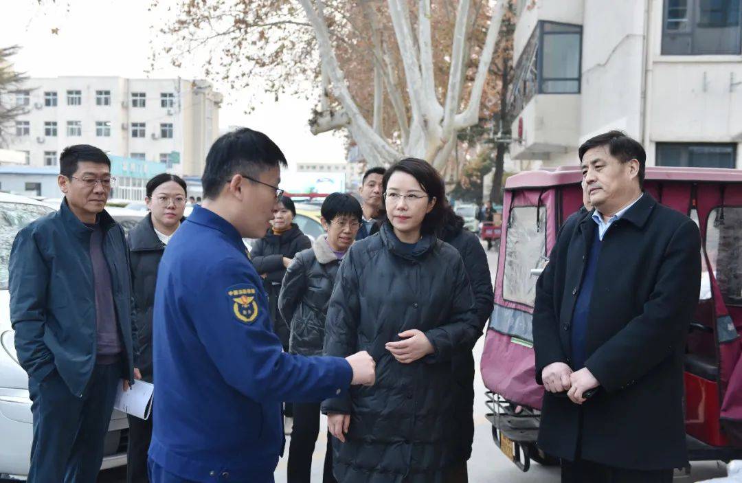 濮阳市政府副市长宋成玲莅临濮阳油田总医院调研安全生产工作
