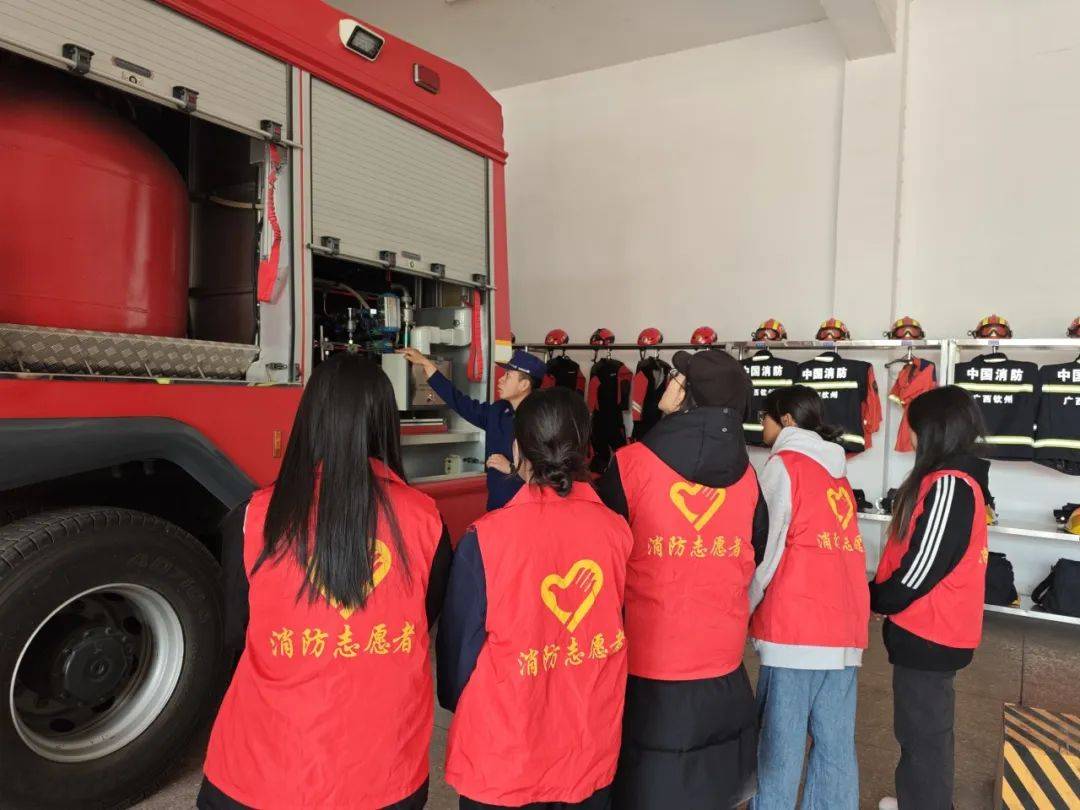 让爱返乡大学生消防志愿者用心守护