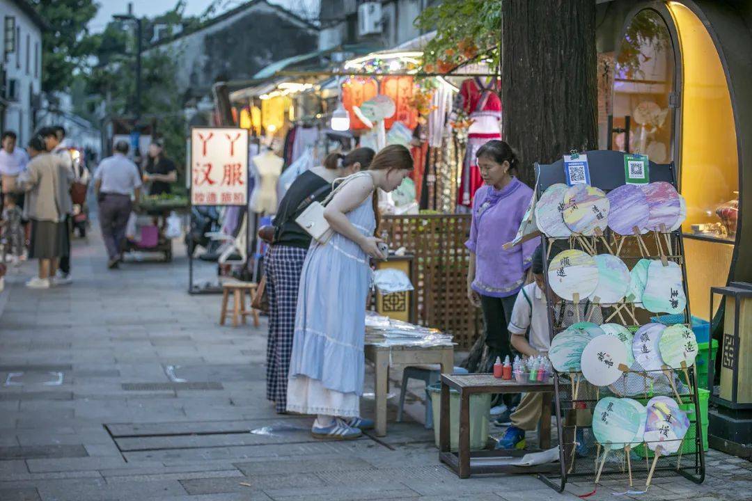 图片[5]-占道出片的景区商拍，逼疯多少普通游客-华闻时空