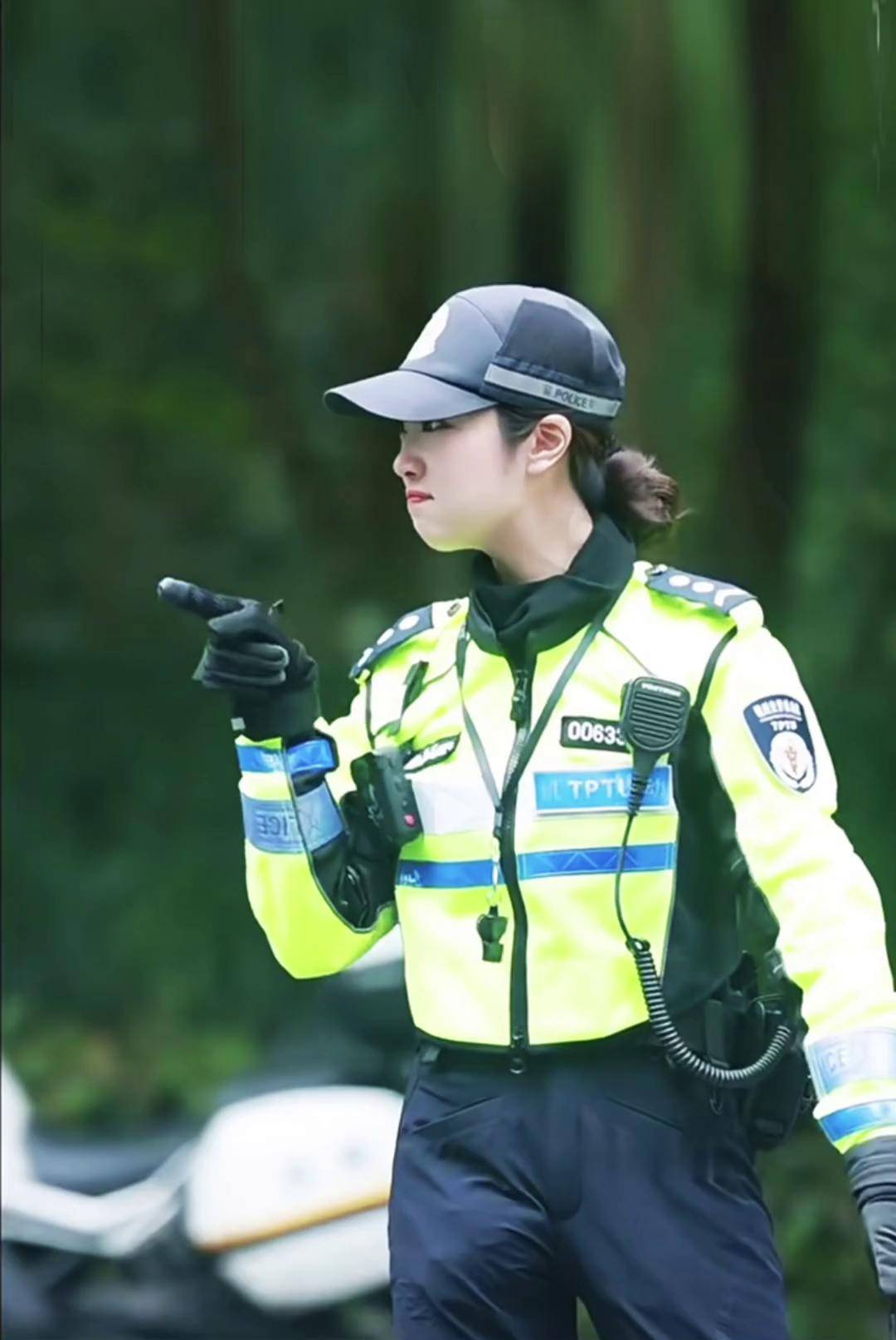 见到女铁骑了吗～ 李语蔚 兔子警官 夏季治安打击整治