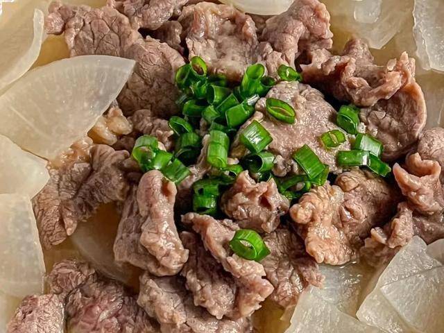 跟着邱哥学做八道春季补钙养骨家常菜 邱哥说美食：春天宜吃的八道补钙好菜