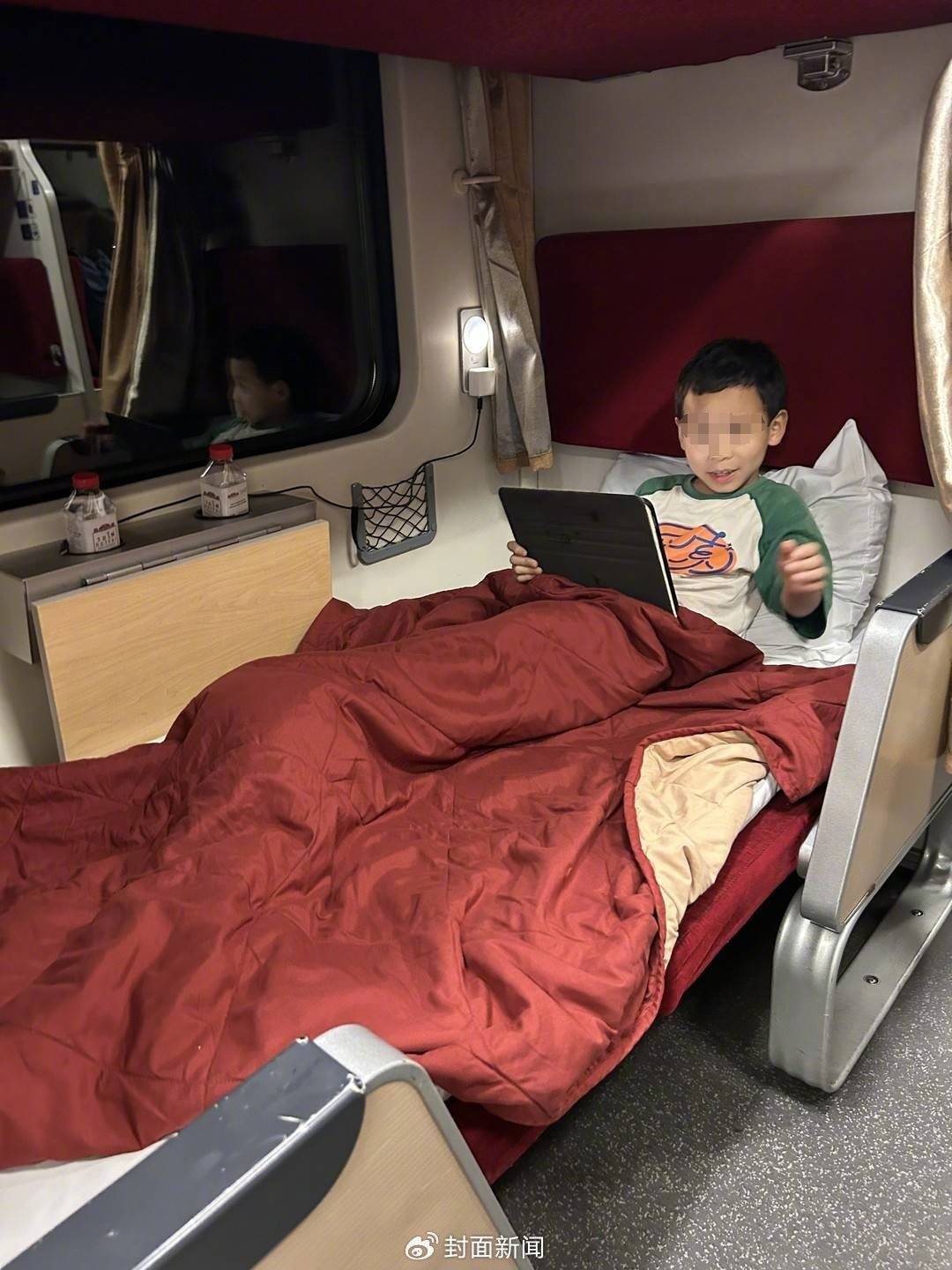 泛亚电竞官网12天10段旅途成都夫妻带娃坐火车从新加坡回家(图5)