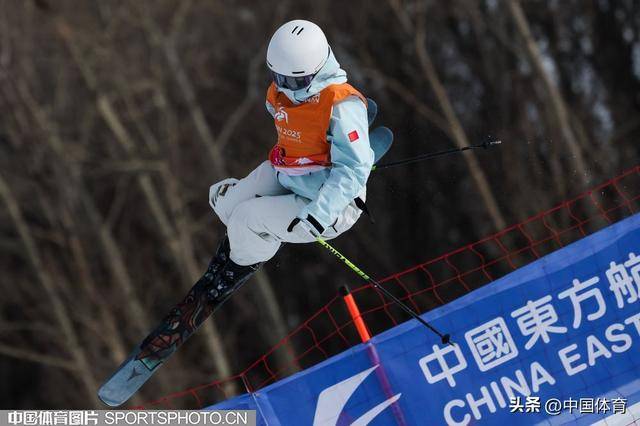 中国自由式滑雪运动员图片