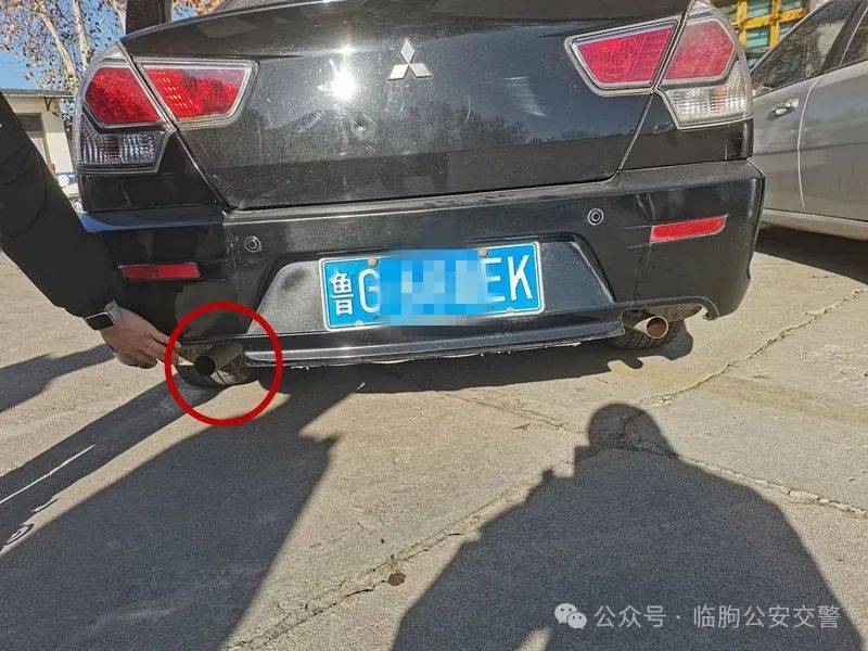 事发临朐民主路高德娱乐APP崔某某被当场查获并被处罚……(图2)