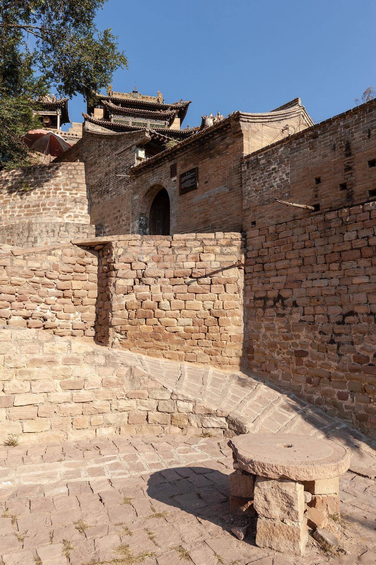 张壁古堡简介,穿越千年时光,领略地下迷宫独特魅力!