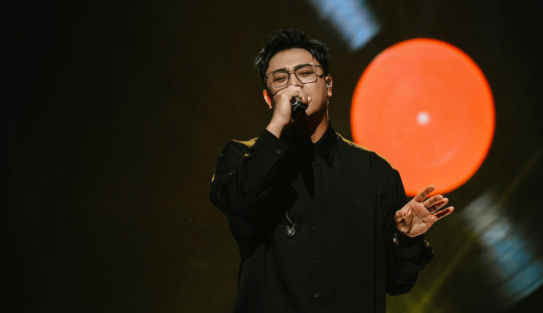 明日开票,金润吉"声音"2025巡回演唱会