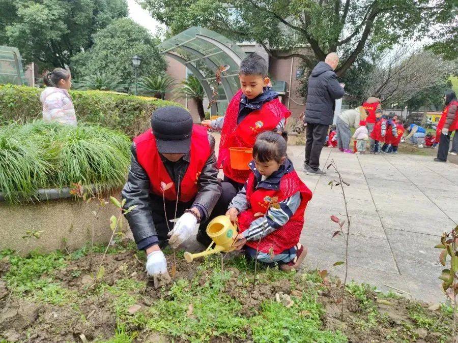 城市文凤凰联盟下载明建设再出发再提升（3337）(图11)