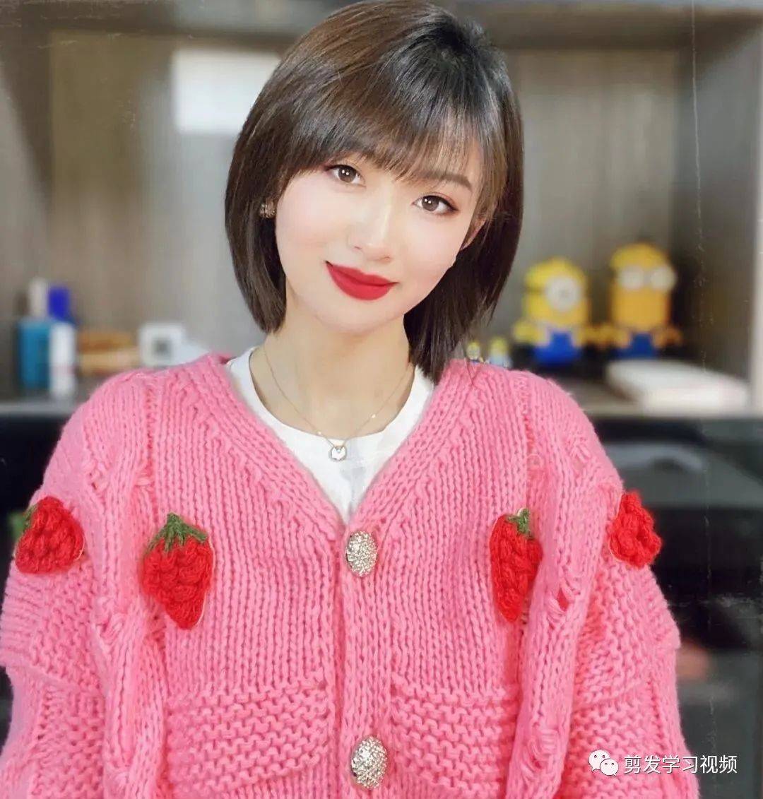 奶茶味妹妹短发呀~