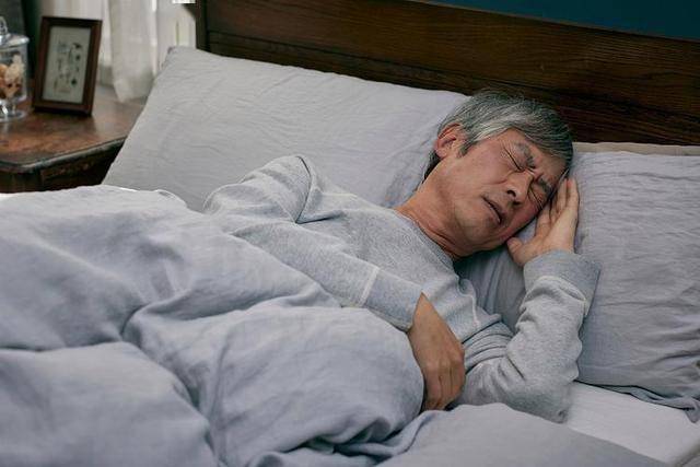 60岁以上人群饮酒：如何把握“度”的关键？