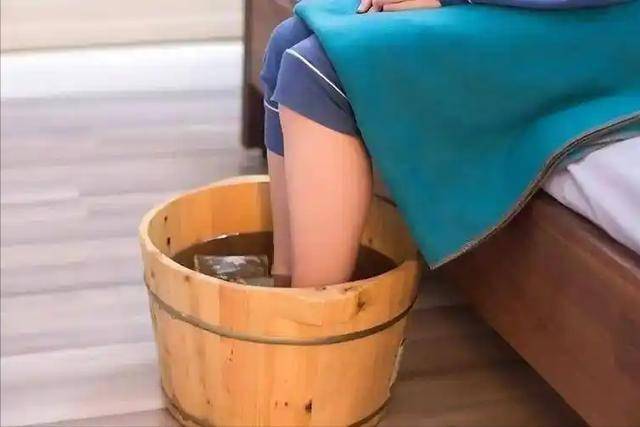 泡脚：为血栓患者开启健康新通道，震惊！泡脚对血栓患者有这么多好处！