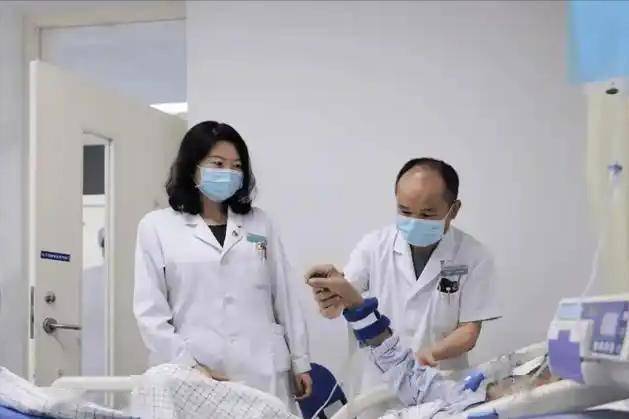 惊！睡前这些习惯竟成脑梗“导火索” 预防脑梗，从睡前好习惯开始