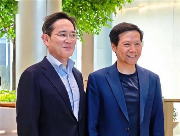 李在镕、安蒙现身小米，中国发展高层论坛前夕的微妙互动 三星李在镕、高通安蒙到访小米，科技巨头跨界碰撞引关注！