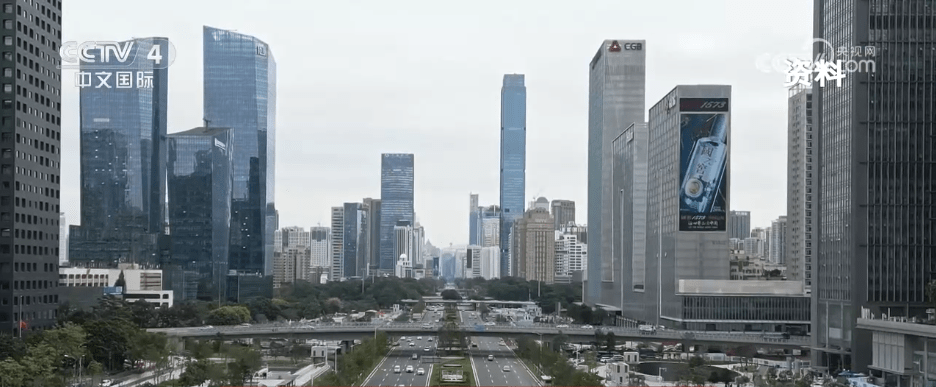 提振消费方案首推保障休假权益，消费潜能待释放 提振消费“组合拳”出击，保障休息休假权益排首位