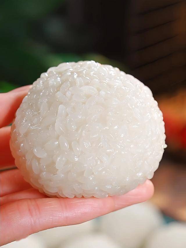 好吃到抢着吃！欢心团子这样做